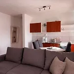 Family Majcica - Malo Misto 4* Клек