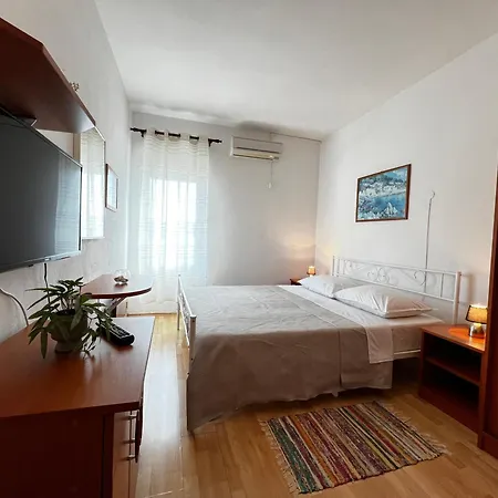 Family Majcica - Malo Misto Bed & Breakfast