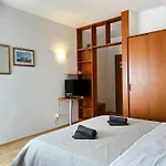 Family Majcica - Malo Misto Bed & Breakfast 4*