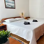 Bed & Breakfast Family Majcica - Malo Misto 4*