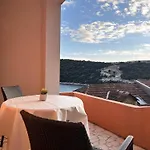 Family Majcica - Malo Misto Nocleg ze śniadaniem 4*