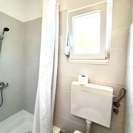 ベッド・アンド・ブレックファスト Family Majcica - Malo Misto