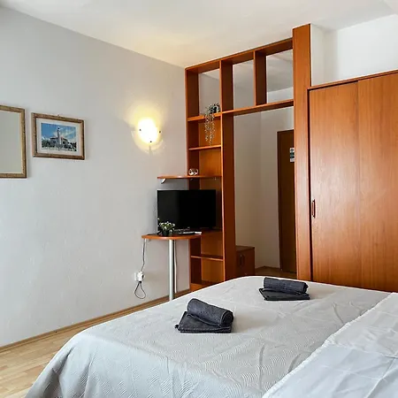 Family Majcica - Malo Misto Bed & Breakfast 3*