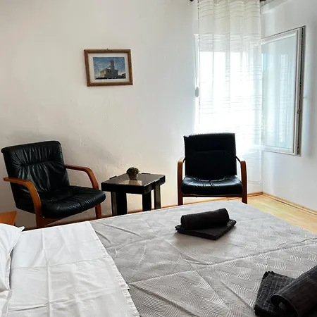 Family Majcica - Malo Misto Bed & Breakfast 3*
