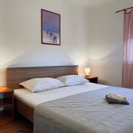 Family Majcica - Malo Misto Bed & Breakfast Klek