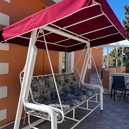 Family Majcica - Malo Misto Bed & Breakfast 3*