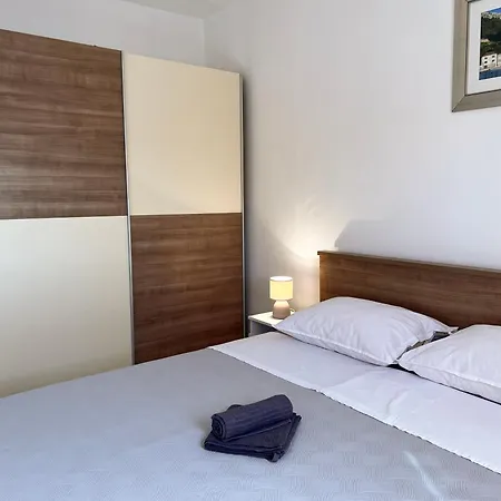 Bed and breakfast Family Majčica - Malo Misto Klek